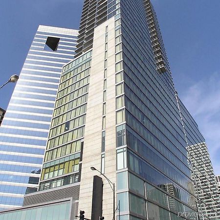 Bridgestreet At State And Grand Aparthotel Чикаго Екстериор снимка